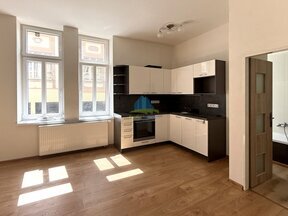Pronájem moderního bytu 2+kk po kompletní rekonstrukci, 55 m²