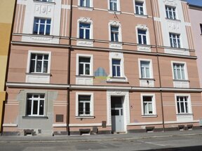 Garsonka(18m²) v Chebu k pronájmu