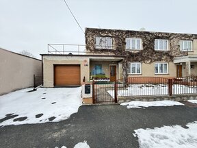 Jednopatrový rodinný dům(60m²) o velikosti 5+KK, s garáží a zahradou ve Frant. Lázních na prodej