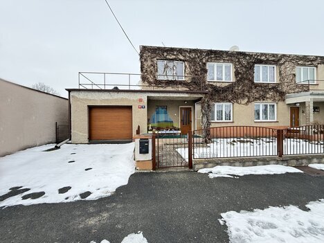 Jednopatrový rodinný dům(60m²) o velikosti 5+KK, s garáží a zahradou ve Frant. Lázních na prodej