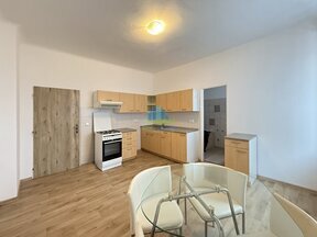 BYT 2+1(58m2) ve zděné zástavbě ve Františkových Lázních k pronájmu