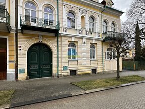 BYT 3+kk(79m²)s balkonem v historickém centru Františkových Lázní na prodej