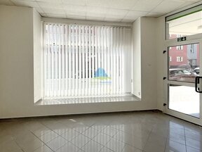 Nebytový-komerční prostor(32,5m2) v Aši k pronájmu
