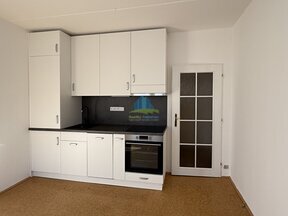 Pronájem garsonky (20m²) v Palackého ulici v Chebu